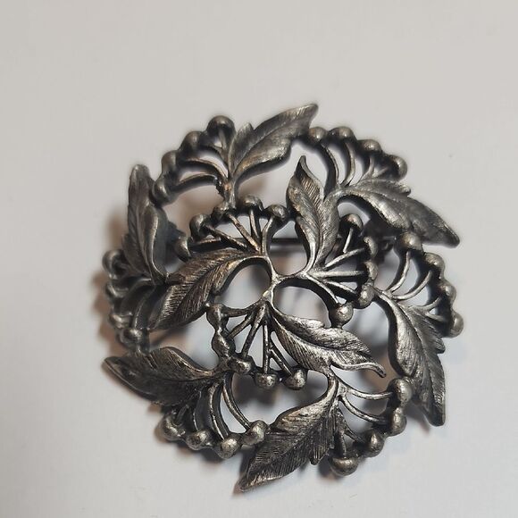Vintage Silver Floral Brooch - Picture 1 of 3